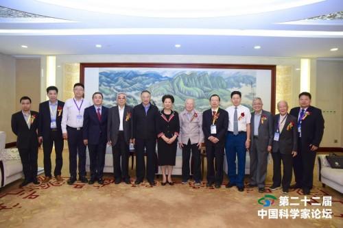铁血荣光，共铸八一魂访 当代中医事业奠基人李乘伊院士　